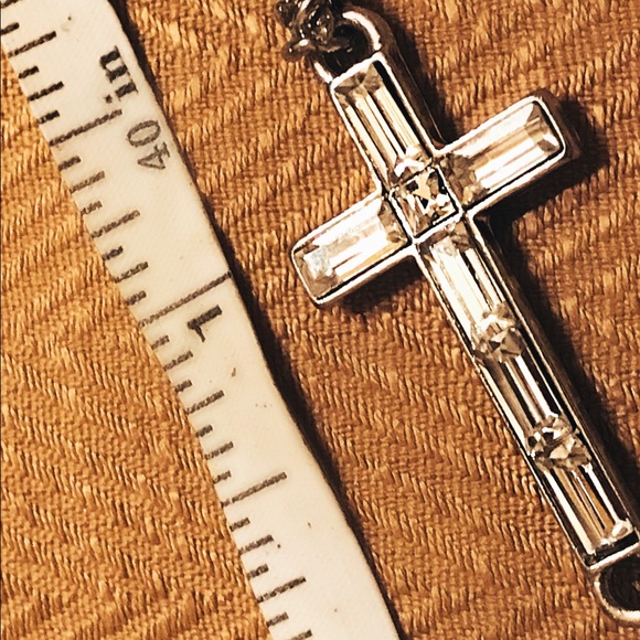 Crystal/SilverCross Bracelet - Picture 6 of 7